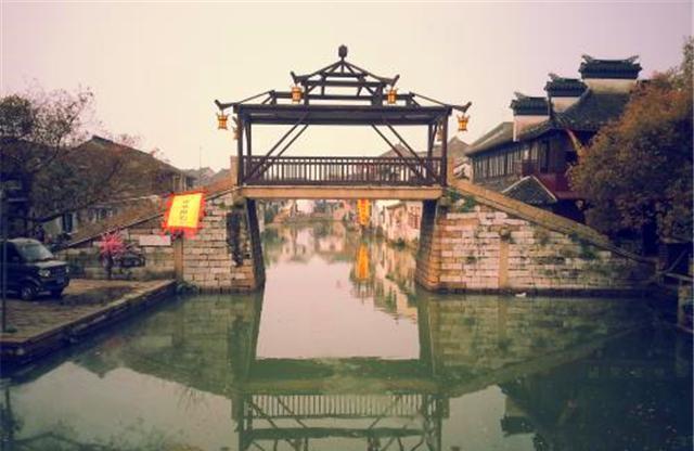一束光,照亮雪夜的浪漫 | 每日一图 狐瞰世界